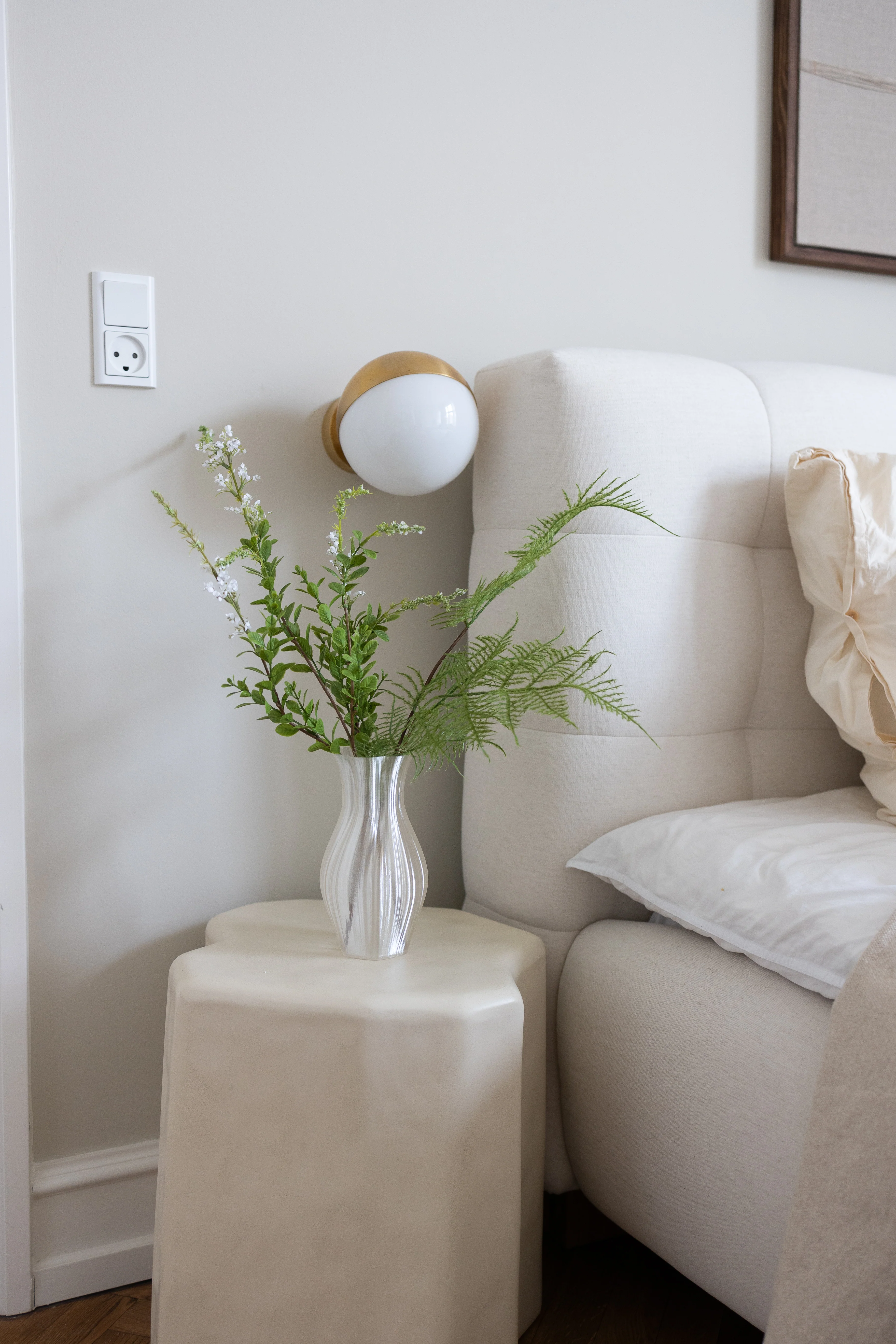 Bloom vase, Ivory - H19 cm. - Image 5