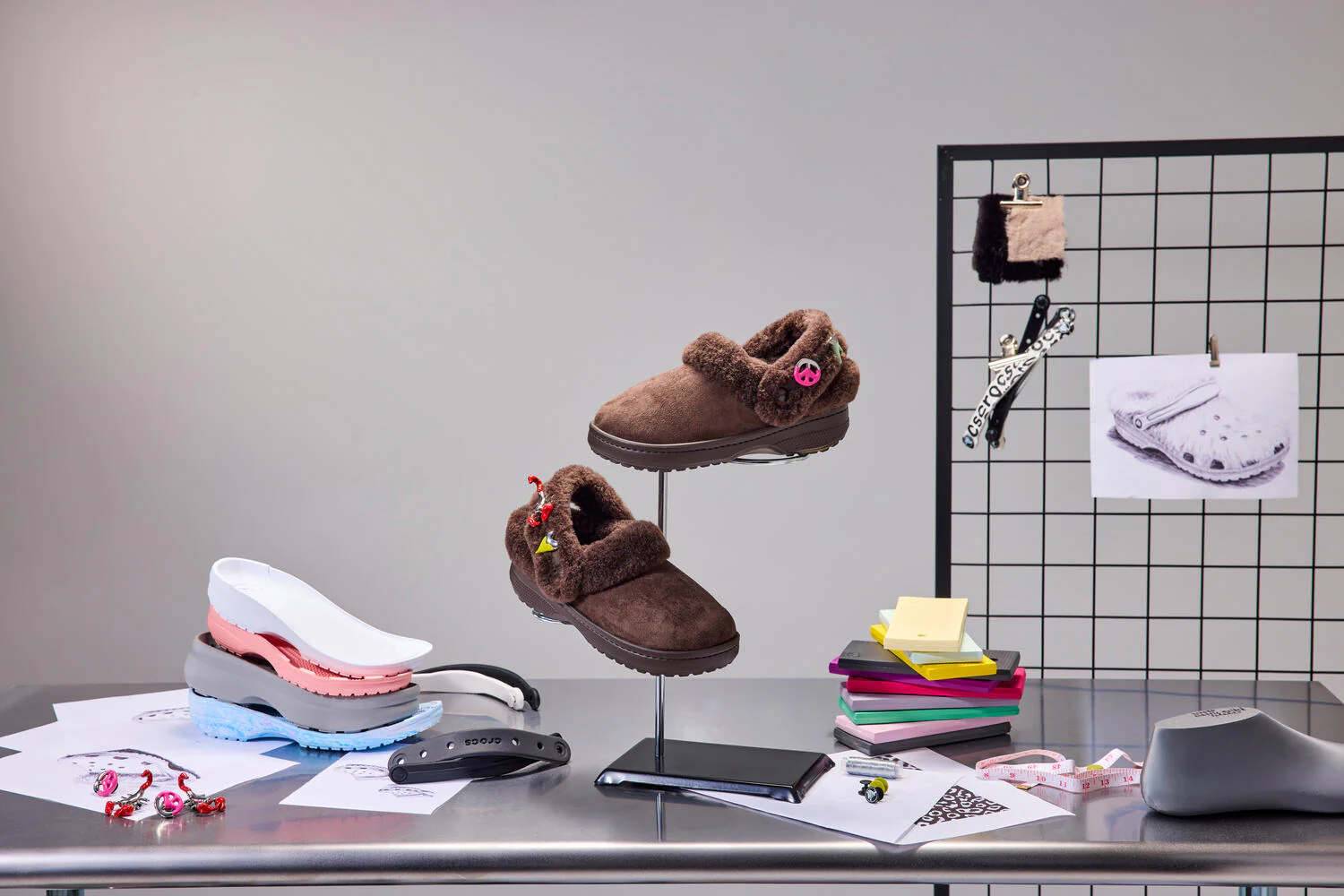 Classic Unfurgettable Suede clog - Espresso - Image 8
