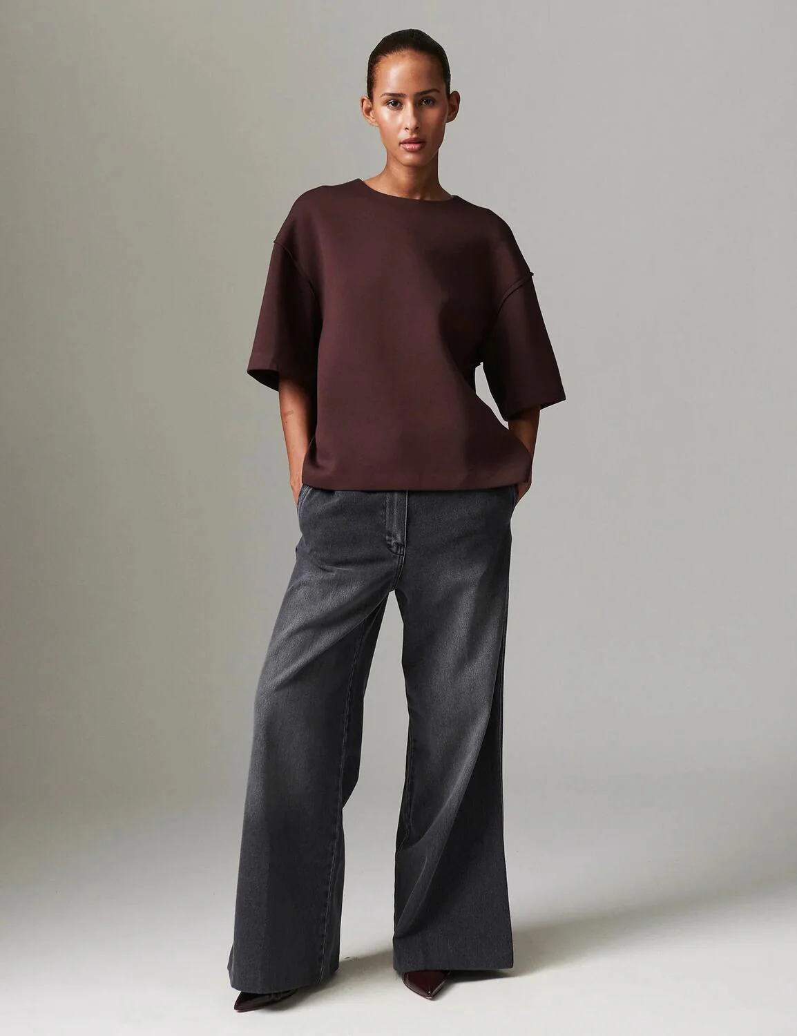 Amalie Scuba t-shirt - Chocolate Plum - Image 6