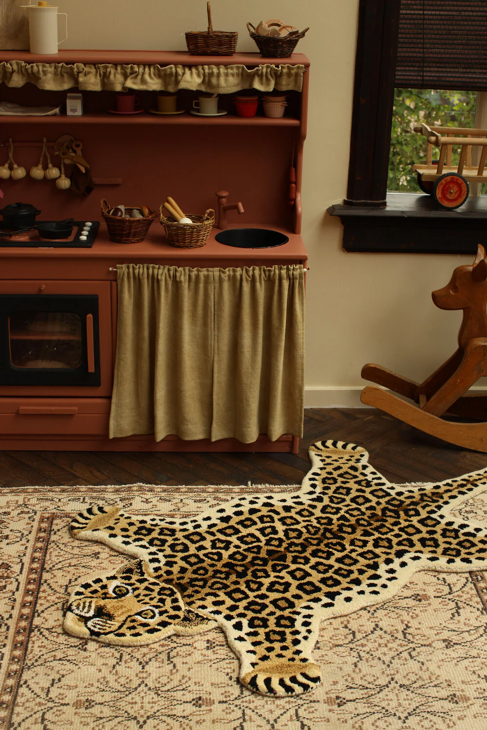 Loony Leopard gulvtæppe, Large - Brown - Image 4