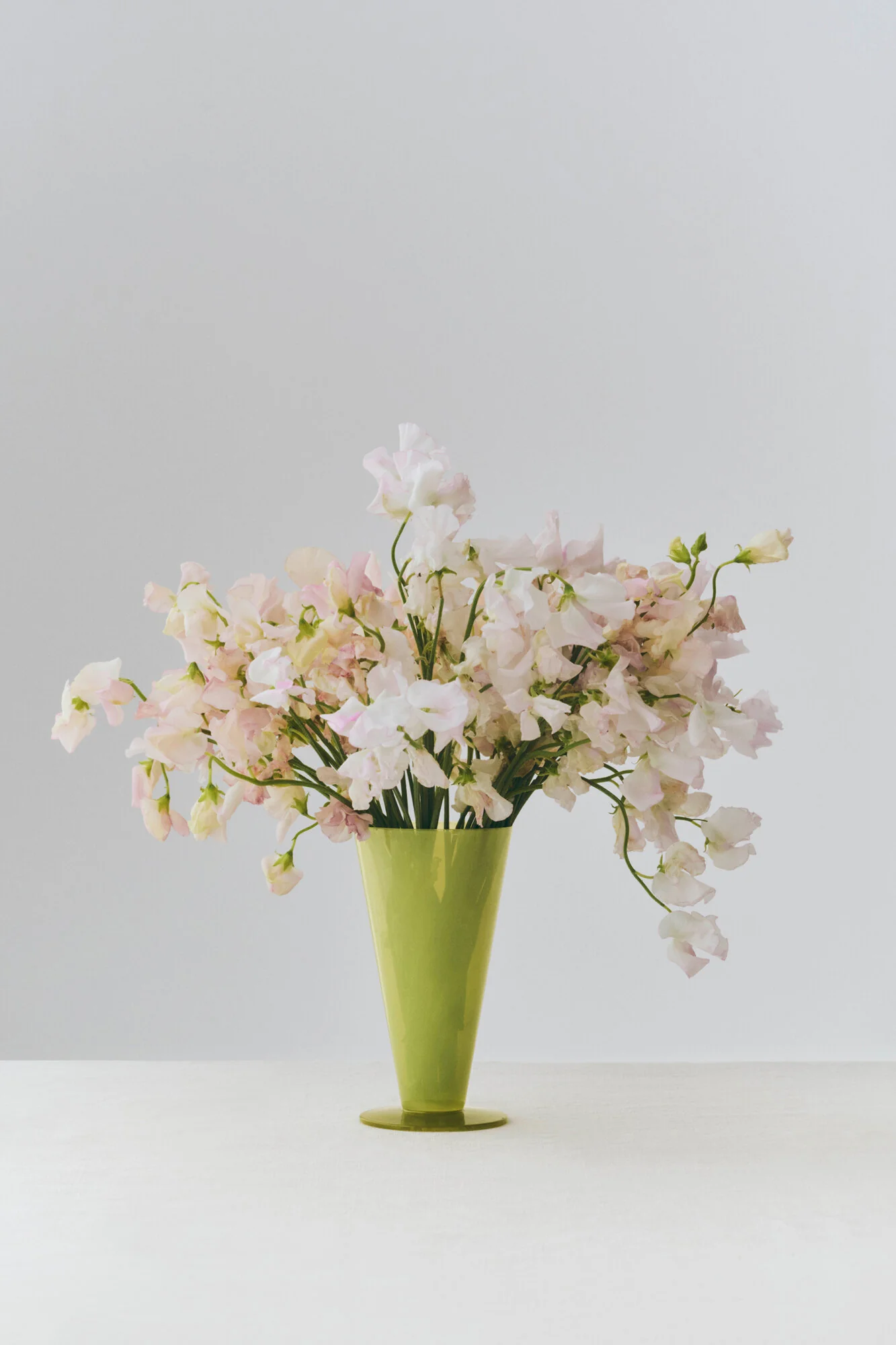 Conical vase, Light Green/Dark Lime - H18 cm - Image 2