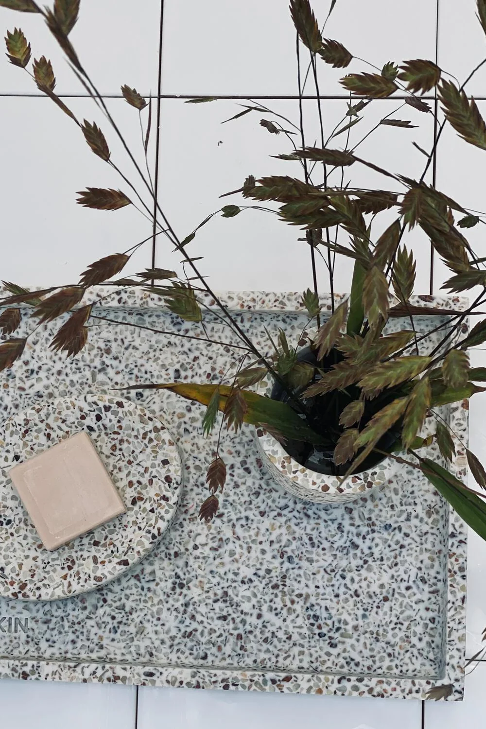 Terrazzo vase - natural - Image 4