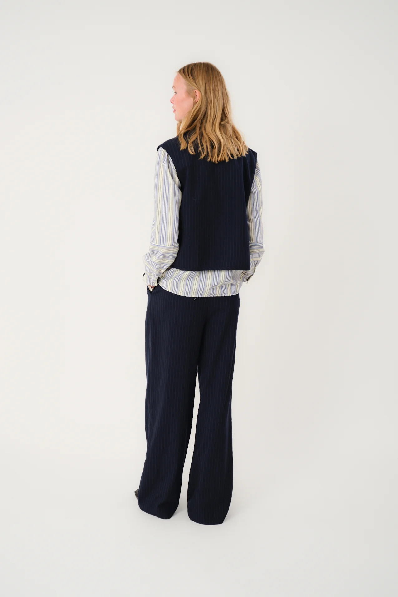 Abbey vest - Dark Navy - Image 4