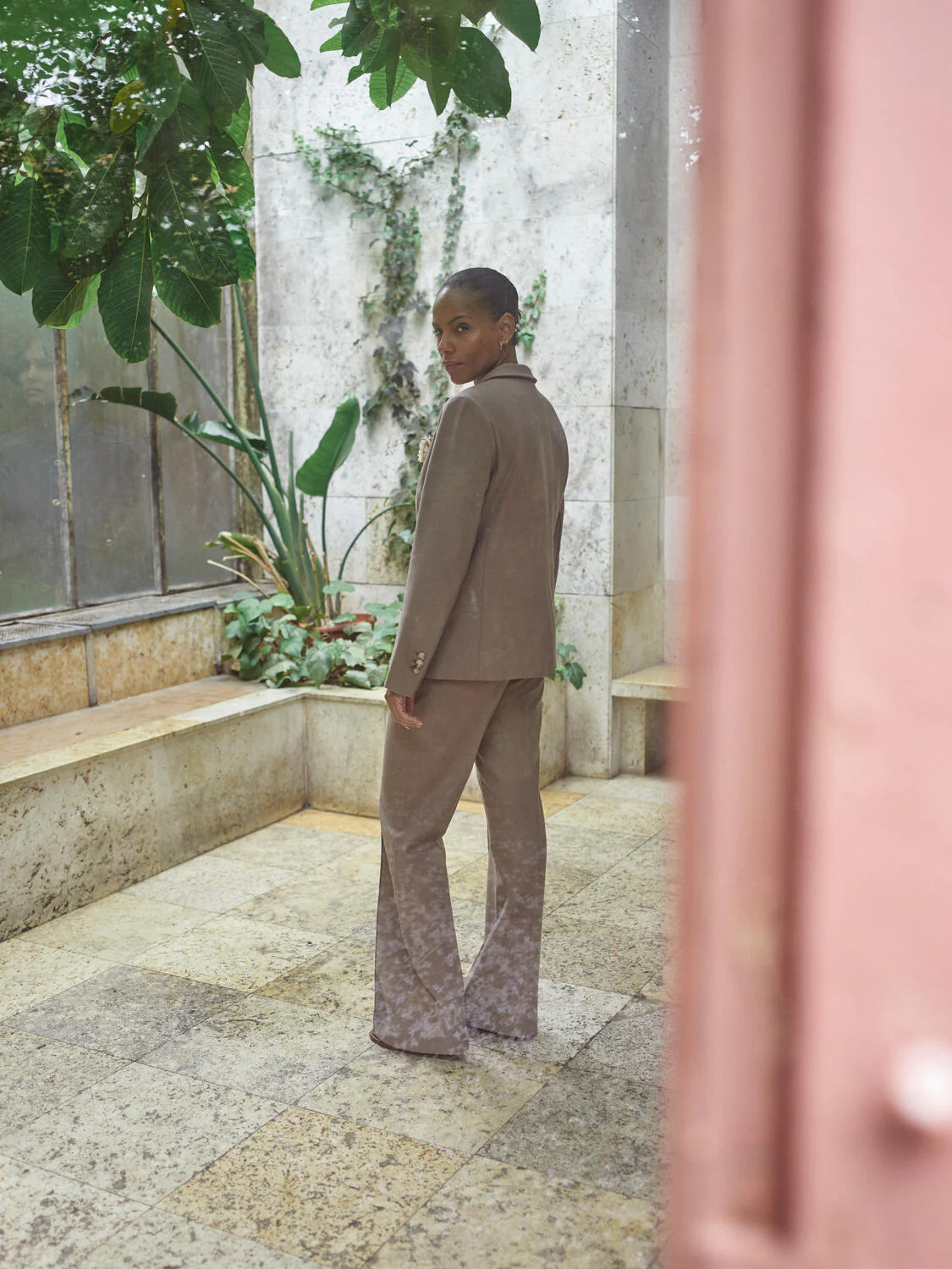 Rhys Polly habitbukser – Coffee Quartz - Image 5