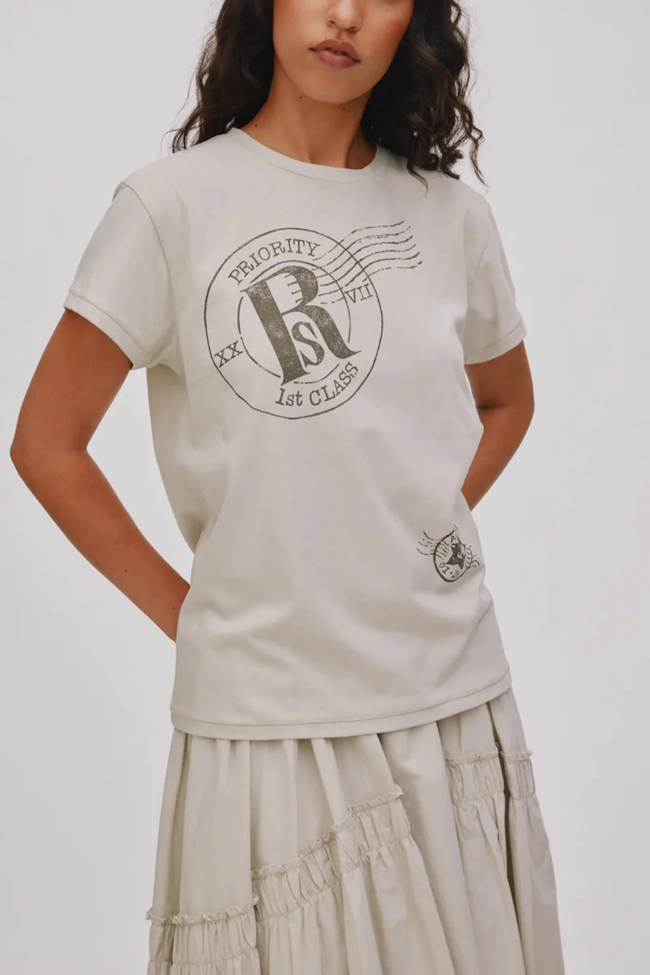 Ambla Postal t-shirt - Dirty Chalk - Image 2