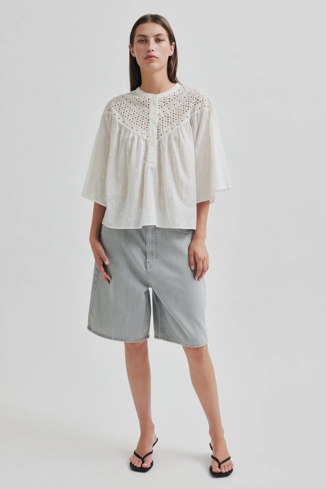Esso Bermuda Shorts - Light Grey Denim - Image 4