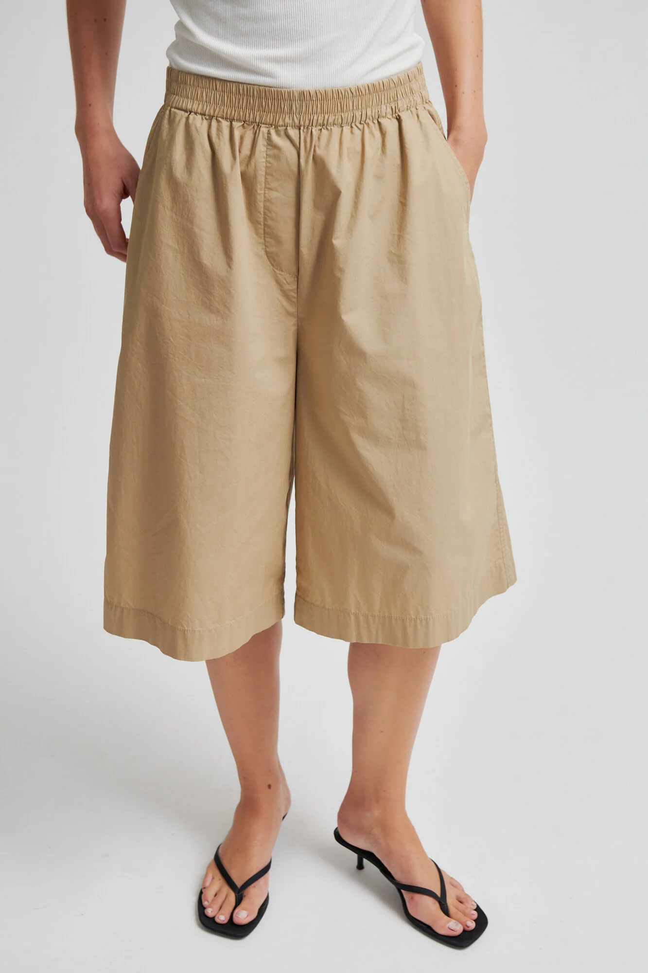 Rhye shorts - Camel - Image 6