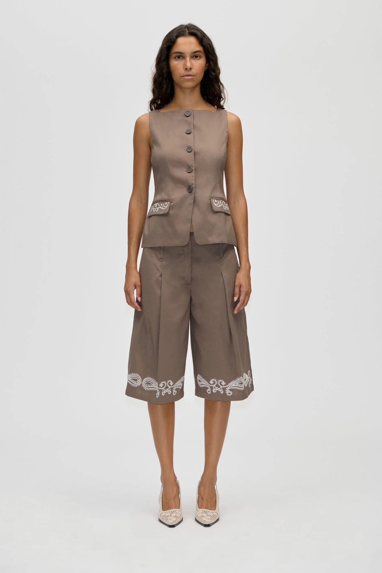 2492 Pleated Eyelet bermudashorts - Cherries On A Paisley - Image 6