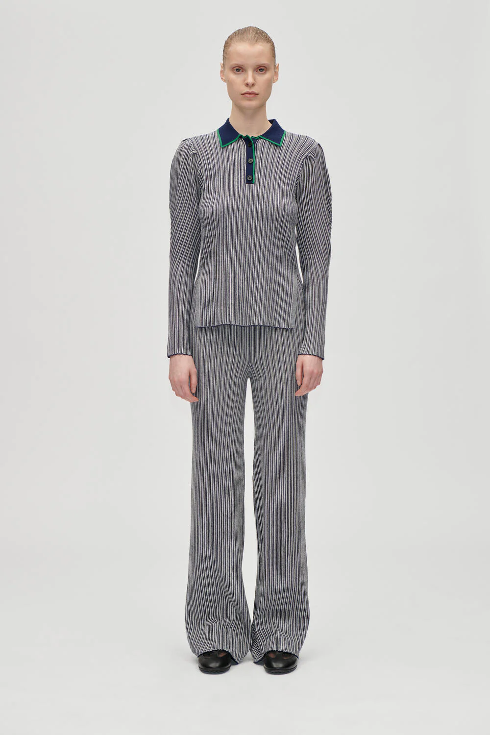 Langærmet strikket polotrøje - Soft Striped Rib - Image 3