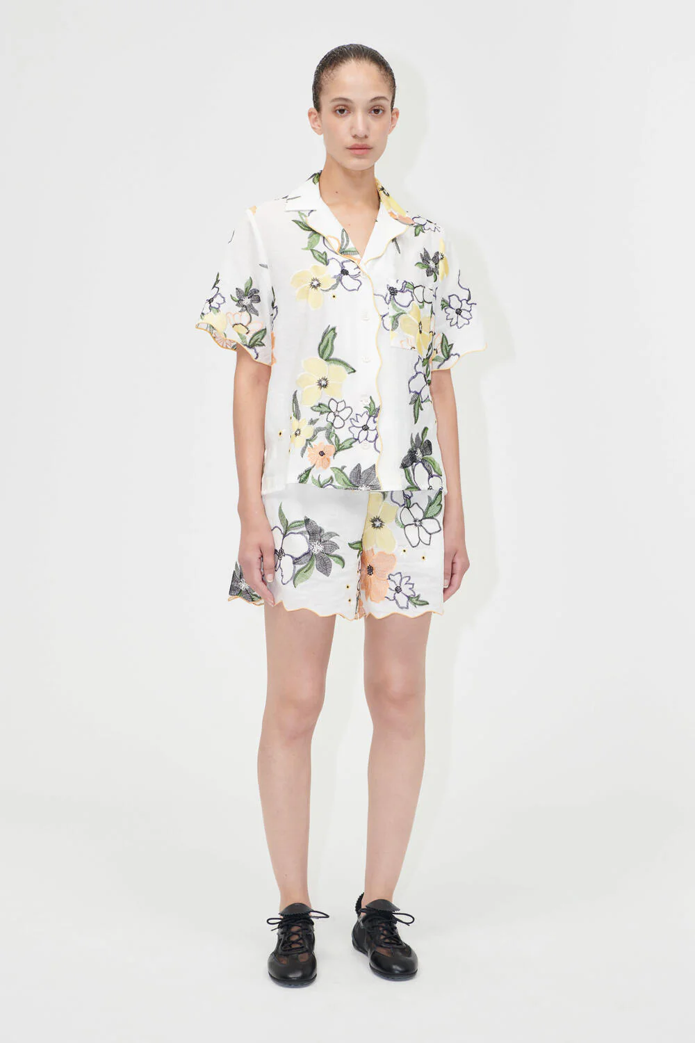 Scalloped shorts - Wild Flowers Emb