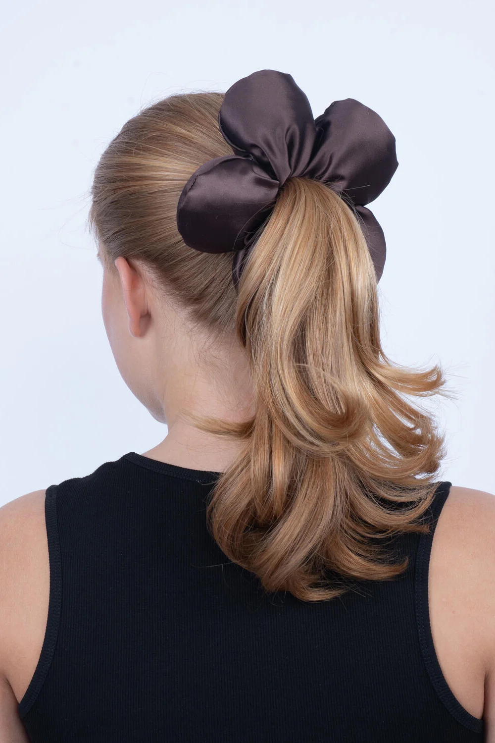 Flower Pillow scrunchie - Chocolate Fondant - Image 2